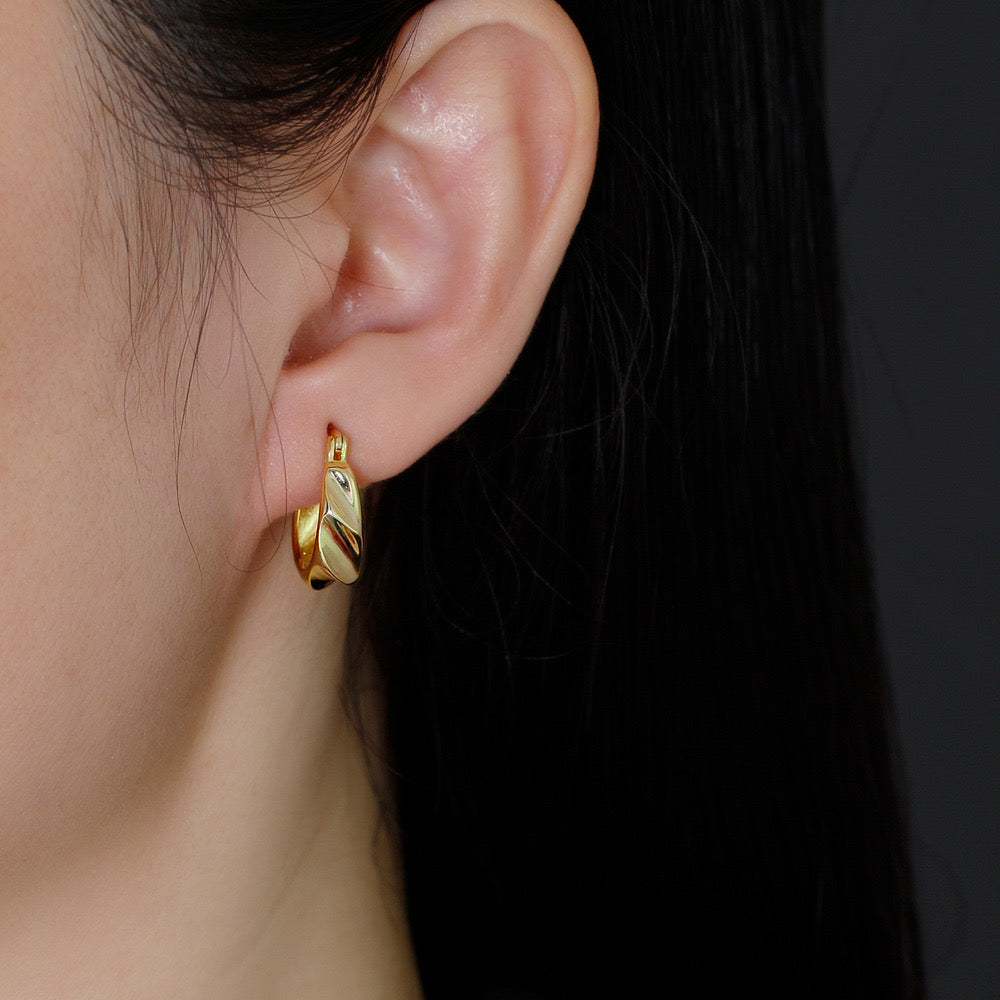 ALEXANDRA HOOPS - GOLD